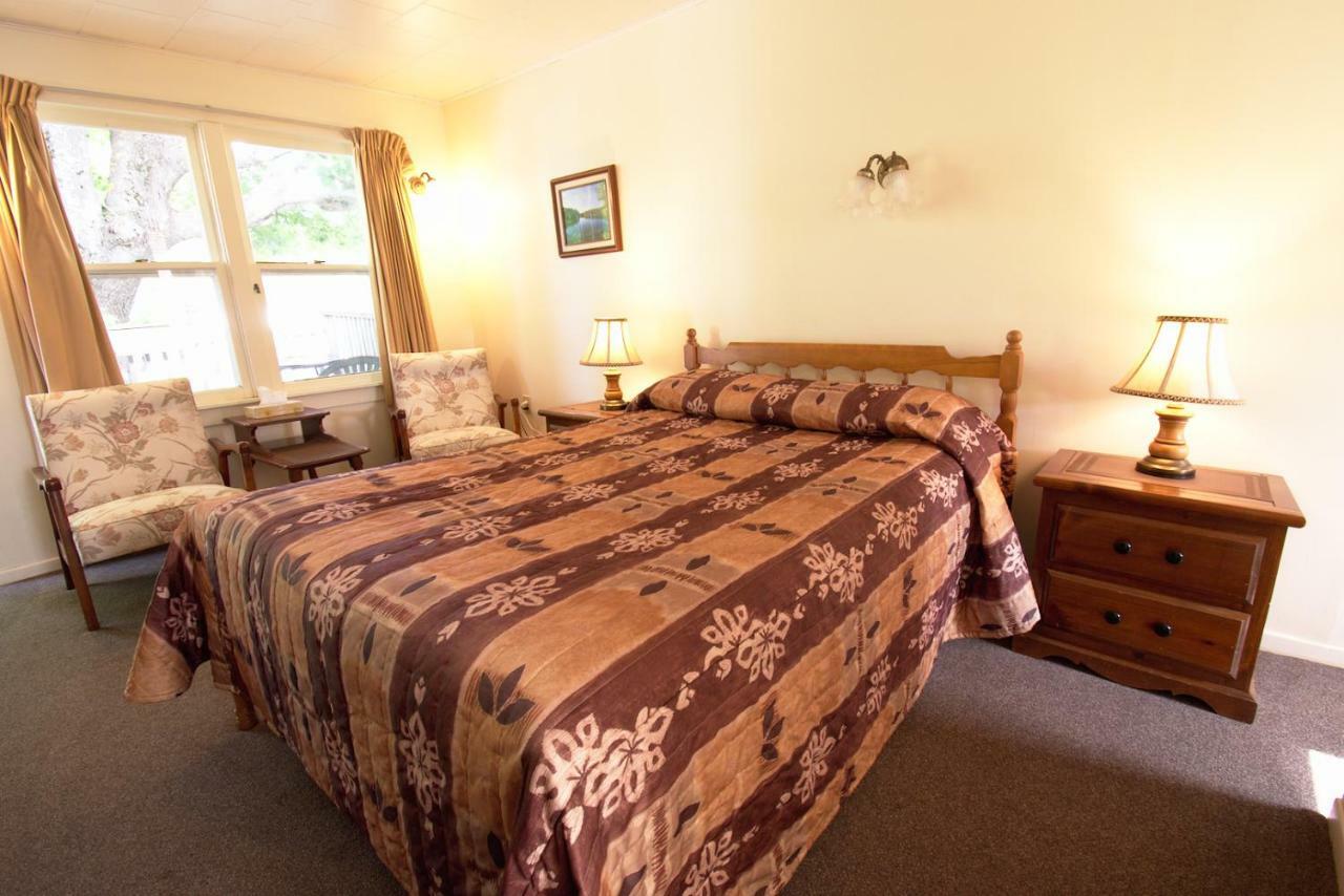 Lakeview Lodge And Cottages Кавендиш Екстериор снимка